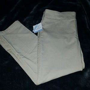 BNWT Khaki Pants Super Comfortable